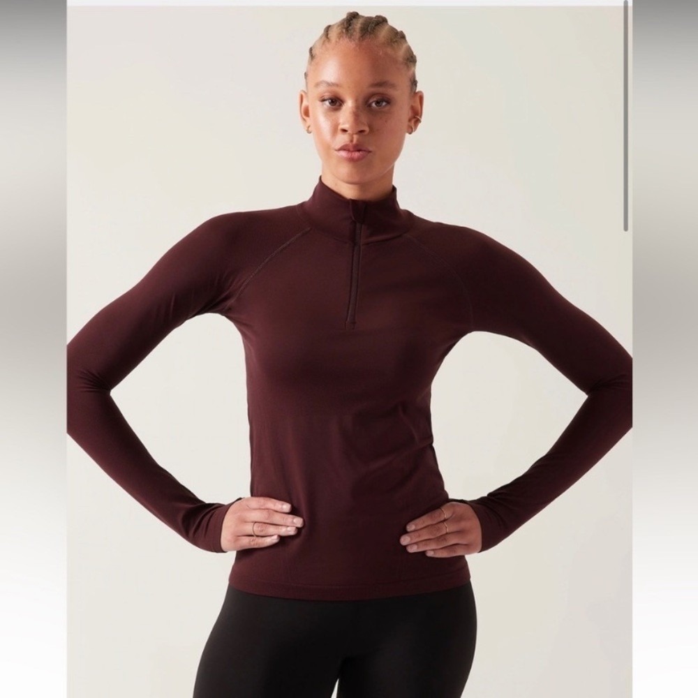 Athleta Momentum Quarter Zip Pullover Size Medium Burgundy Thumbholes Athleisure